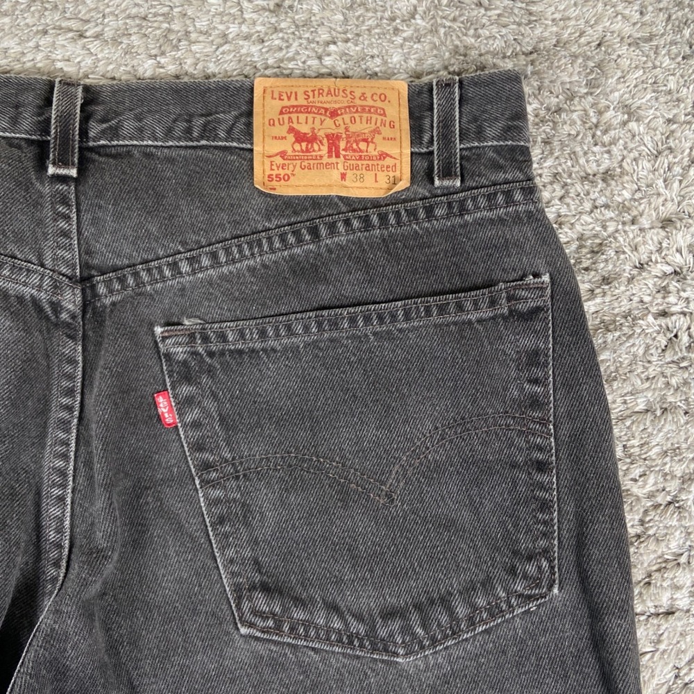 Vintage Levi's 550 Jeans Mens 38x31 Black Denim Relaxed Fit Tapered Leg Pant Y2k